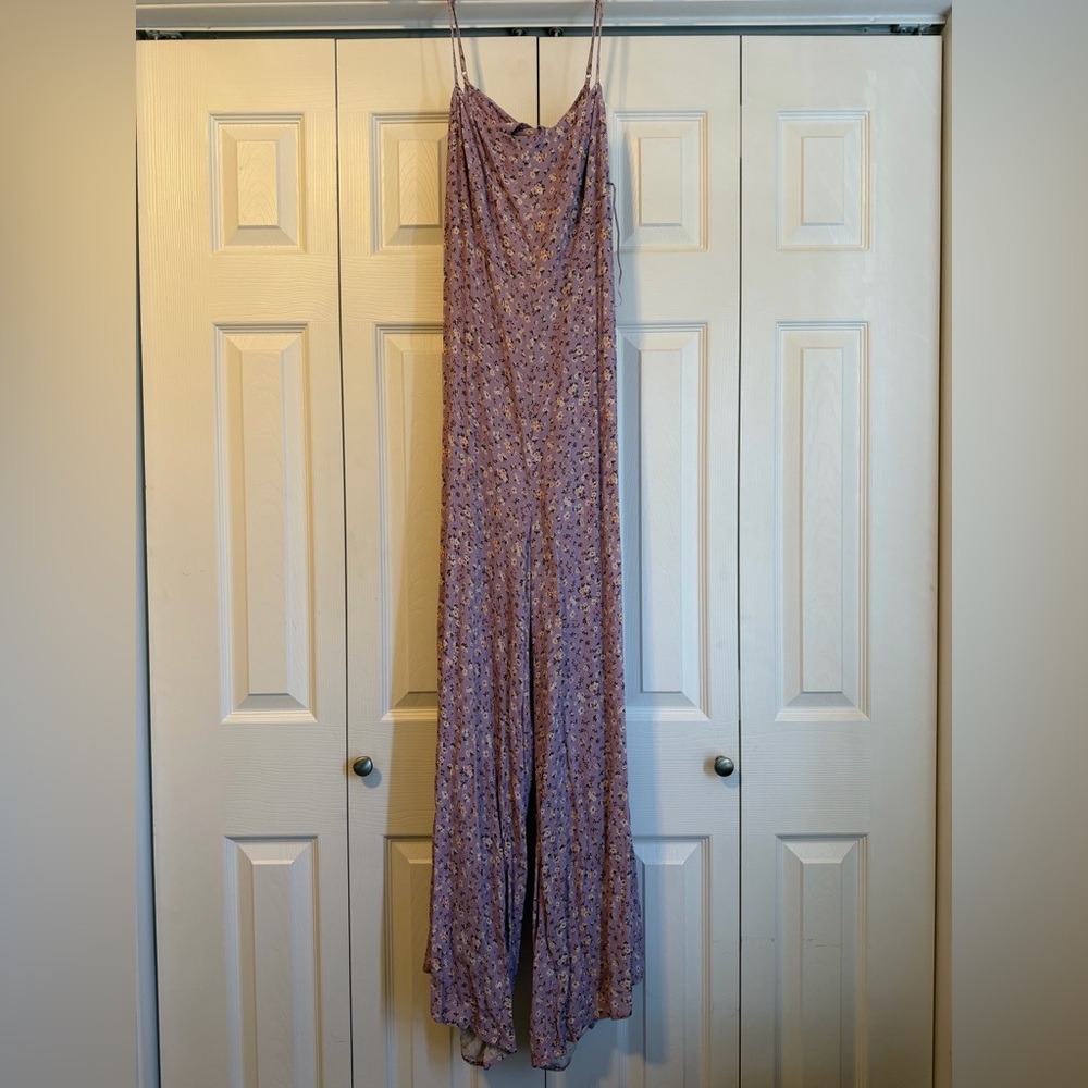 Mi Ami for Francesca’s Floral Jumpsuit Lavender Wide Leg NWT
